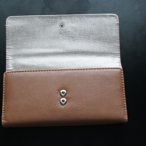 Wallet - Picture 2 of 5